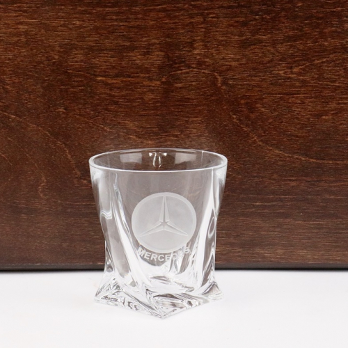 Komplet szklanek do whisky Mercedes w skrzynce